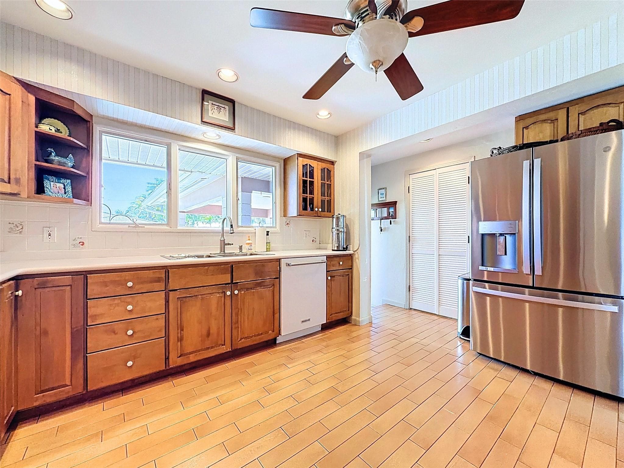 241 Corsair Avenue, Lauderdale-By-The-Sea, FL 33308 — photo 11 of 17