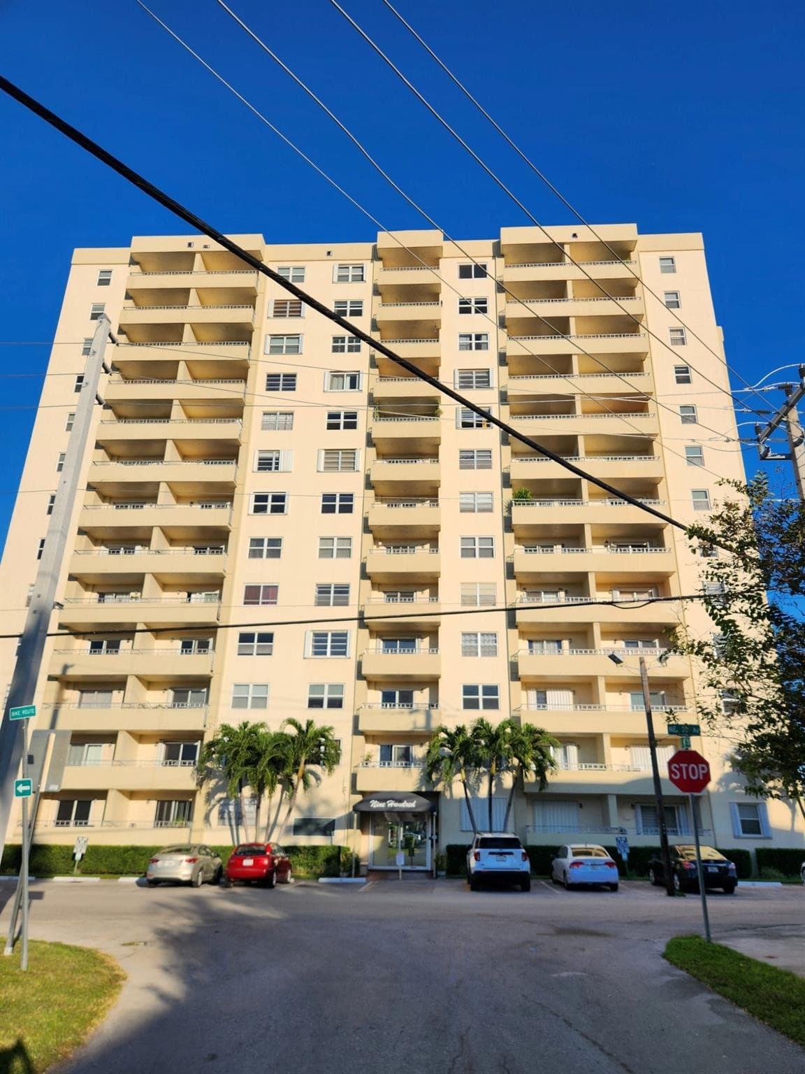900 NE 18th Avenue 602, Fort Lauderdale, FL 33304 — photo 15 of 36