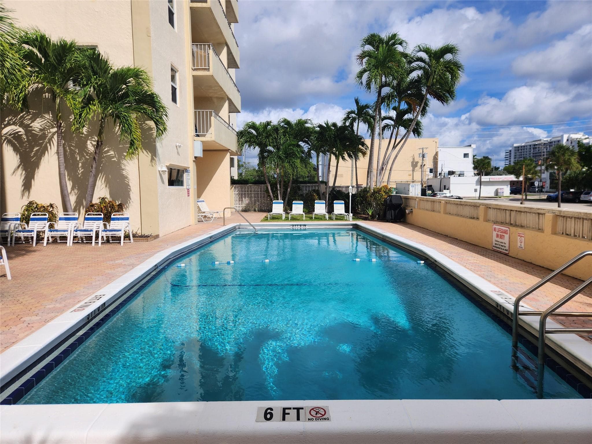 900 NE 18th Avenue 602, Fort Lauderdale, FL 33304 — photo 1 of 36