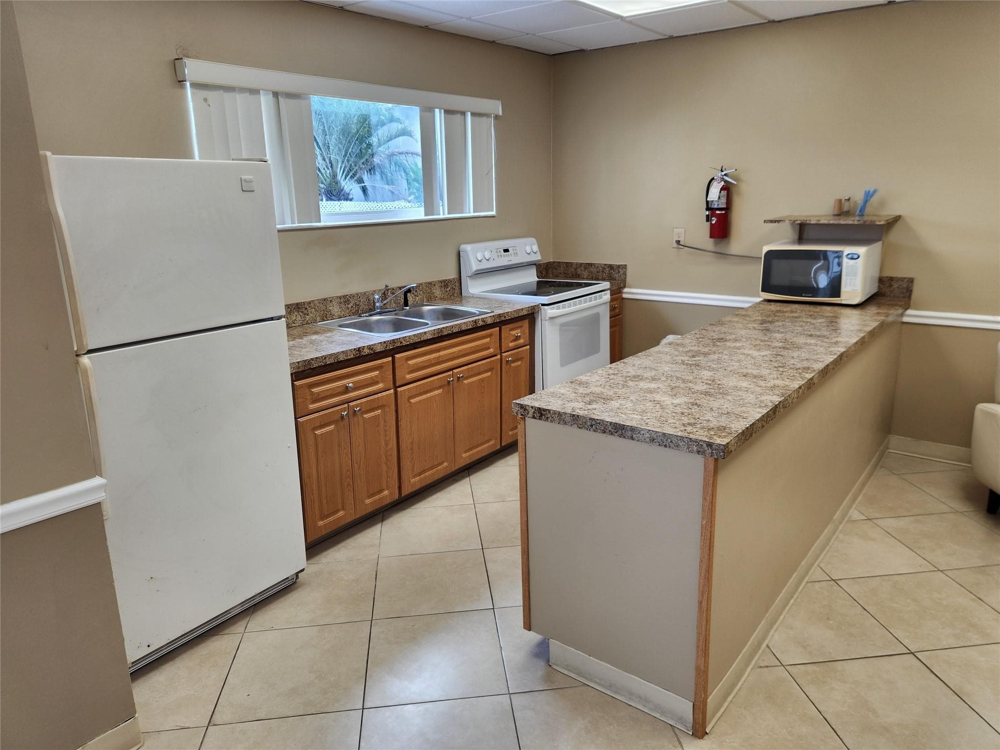 900 NE 18th Avenue 602, Fort Lauderdale, FL 33304 — photo 28 of 36