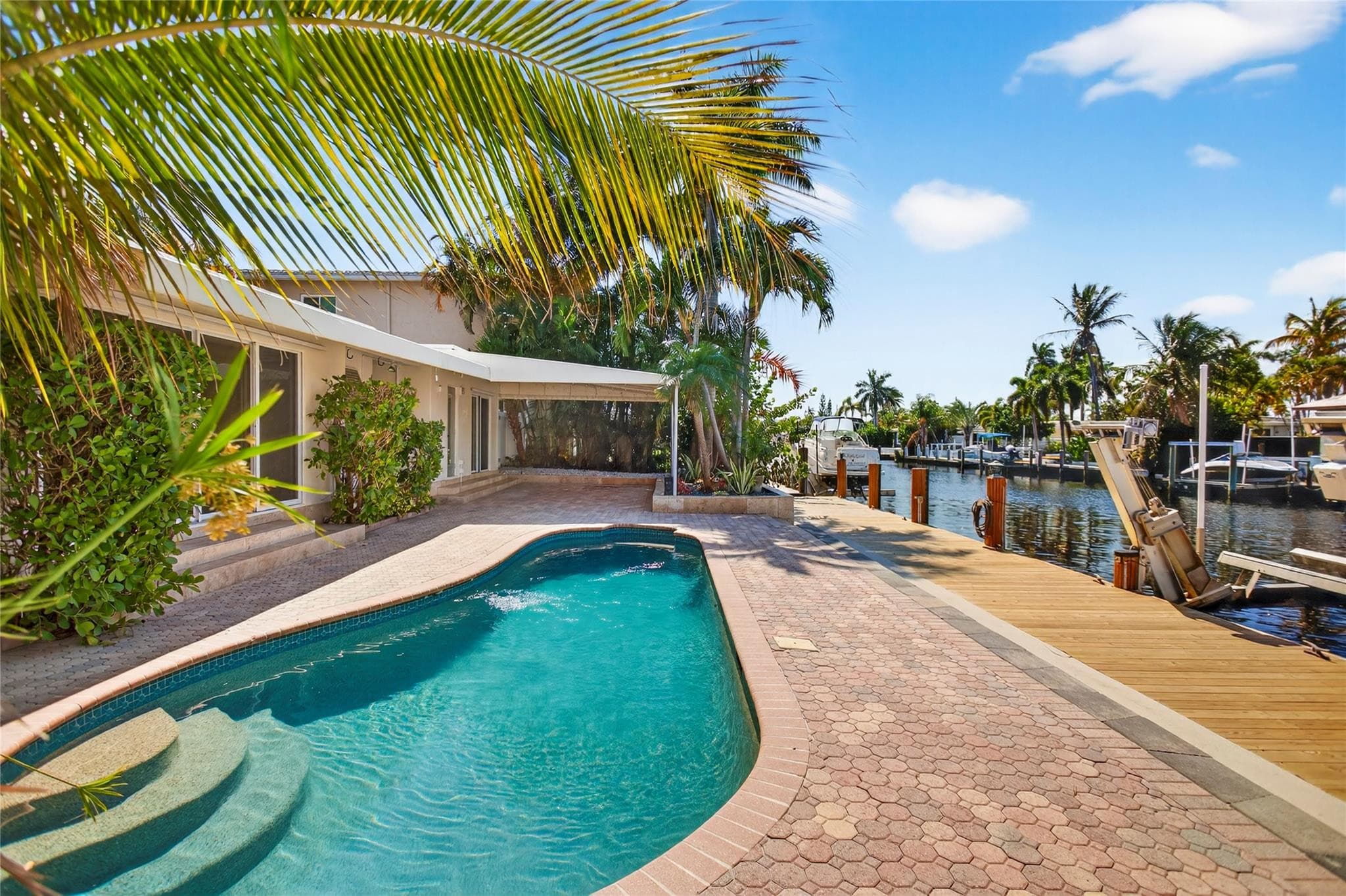 601 SE 5th Terrace, Pompano Beach, FL 33060 — photo 11 of 54