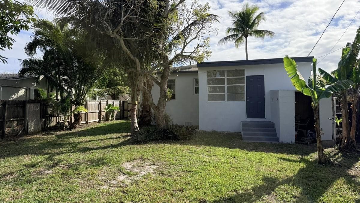 2745 Funston Street, Hollywood, FL 33020 — photo 20 of 24
