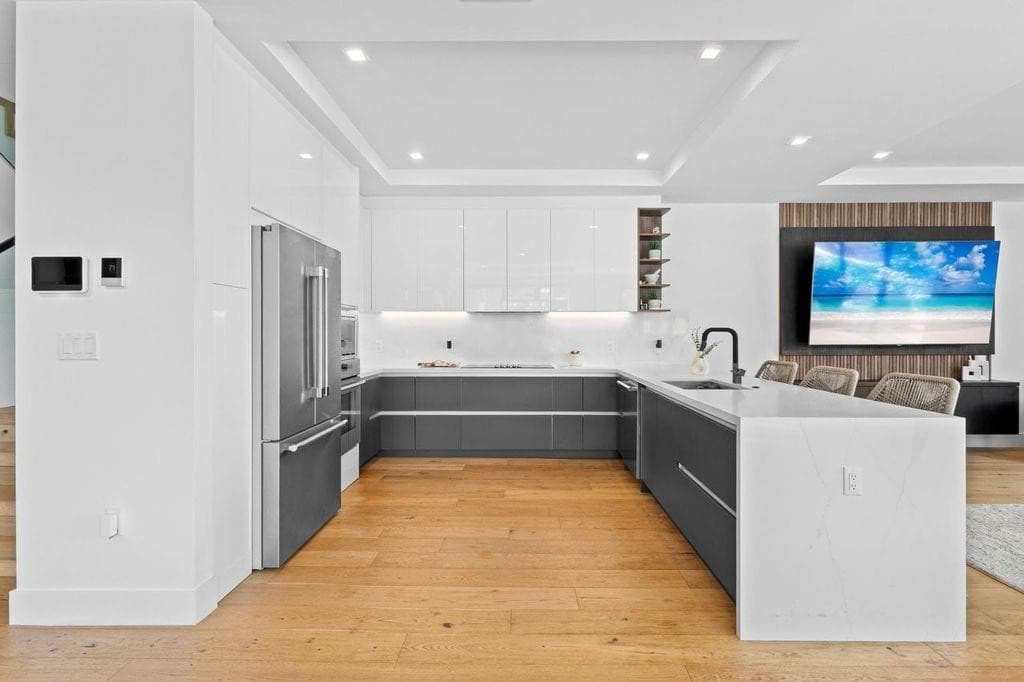 705 SW 8th Terrace, Fort Lauderdale, FL 33315 — photo 16 of 56