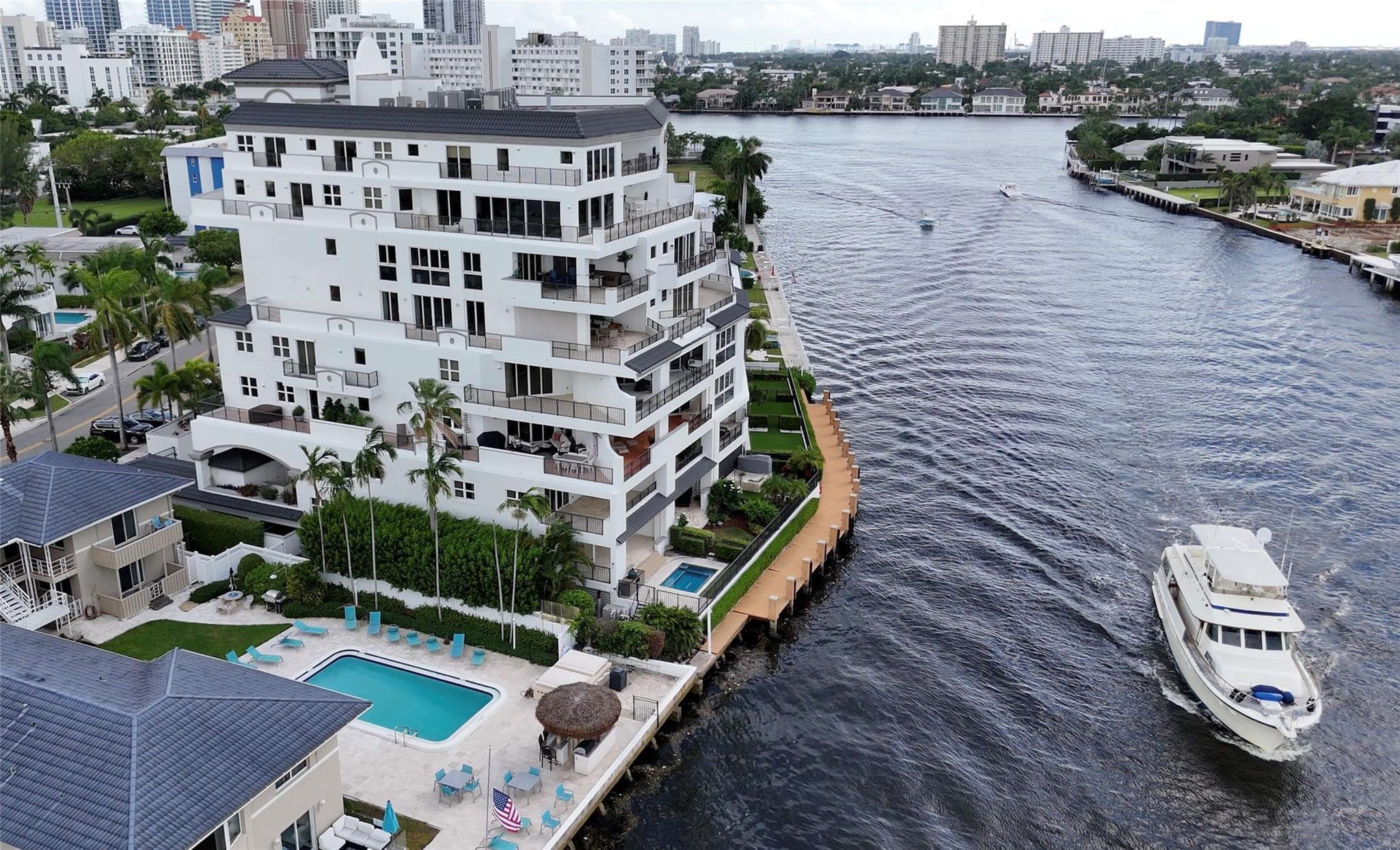 615 Bayshore Drive 301, Fort Lauderdale, FL 33304 — photo 53 of 70
