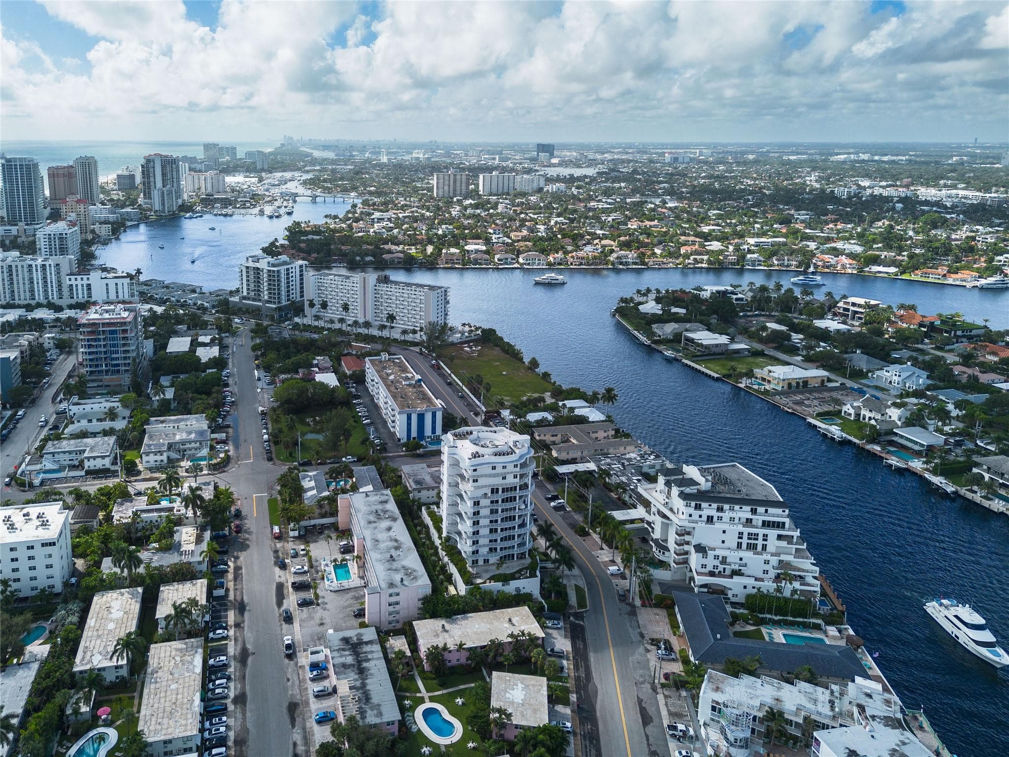 615 Bayshore Drive 301, Fort Lauderdale, FL 33304 — photo 68 of 70