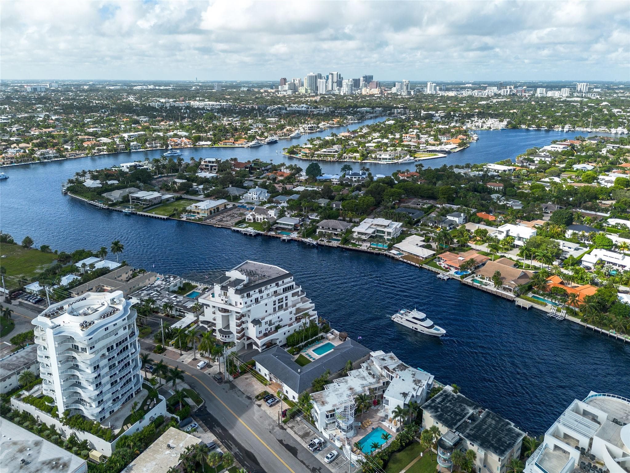 615 Bayshore Drive 301, Fort Lauderdale, FL 33304 — photo 69 of 70