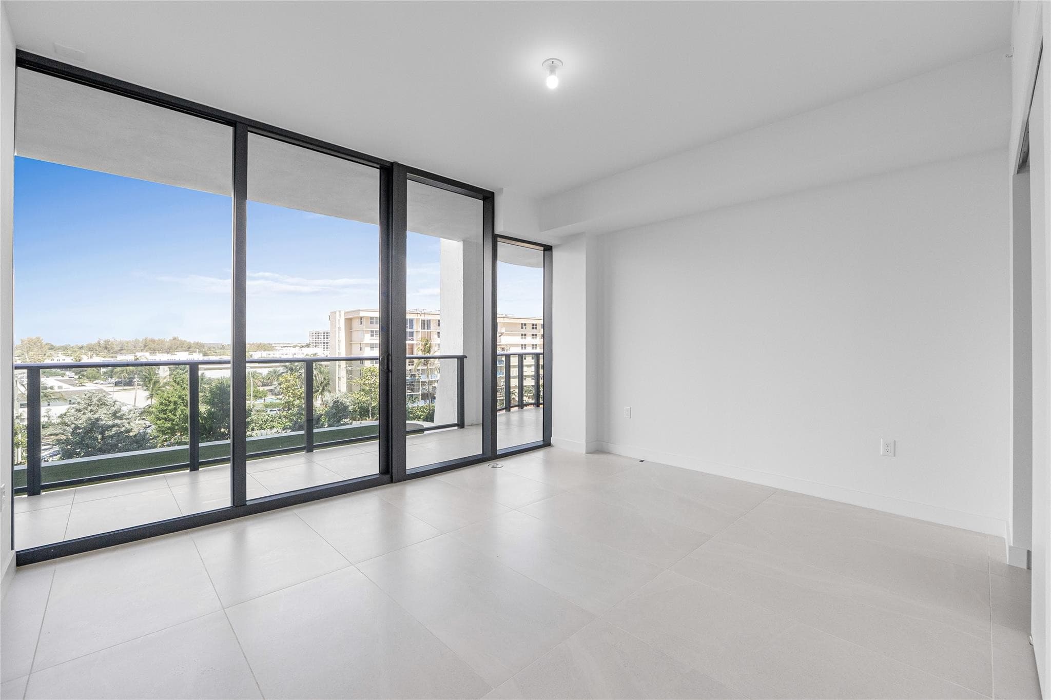 900 N Ocean Boulevard 504, Pompano Beach, FL 33062 — photo 27 of 63