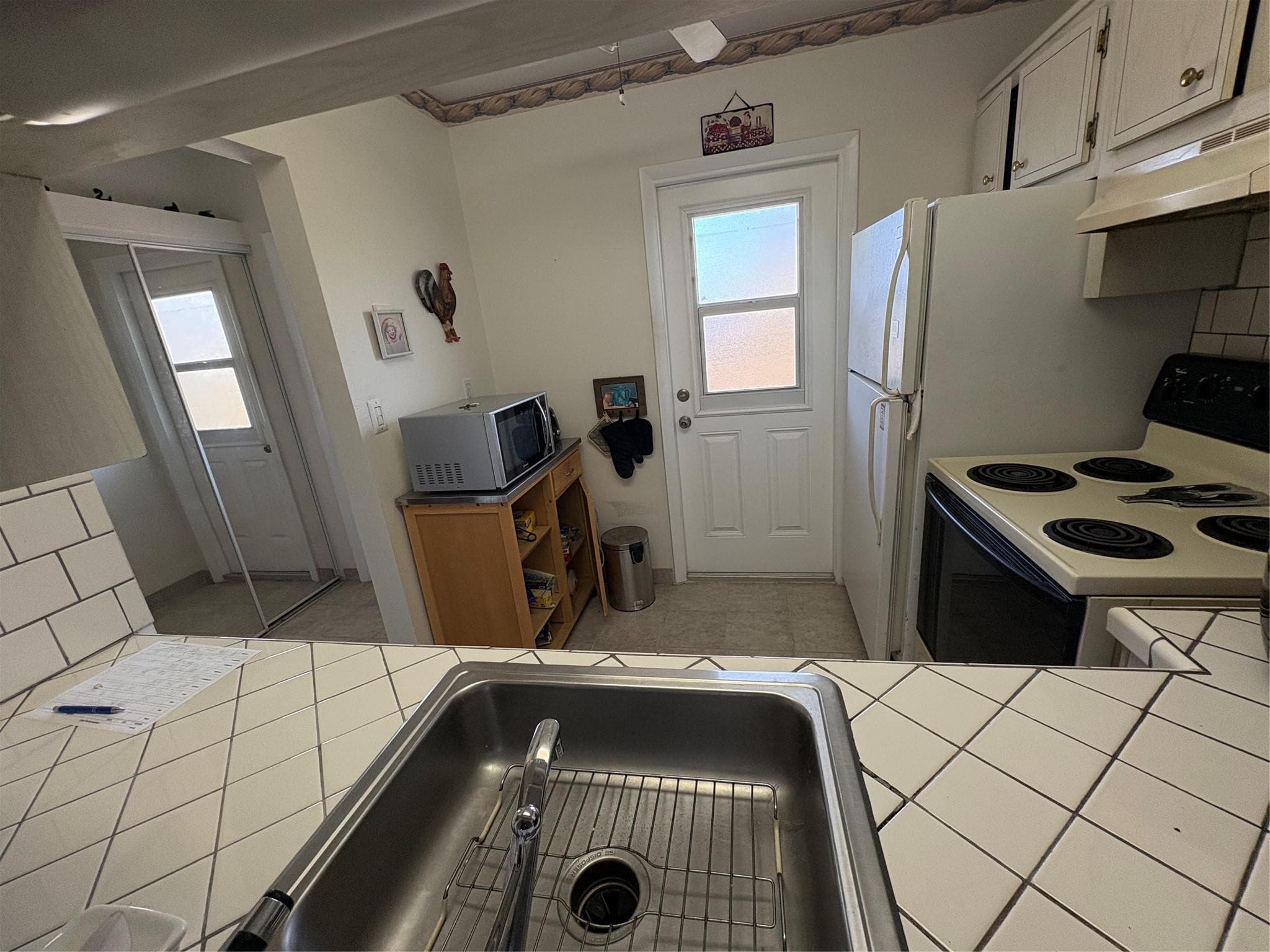 3506 NW 49th Avenue 604, Lauderdale Lakes, FL 33319 — photo 29 of 32