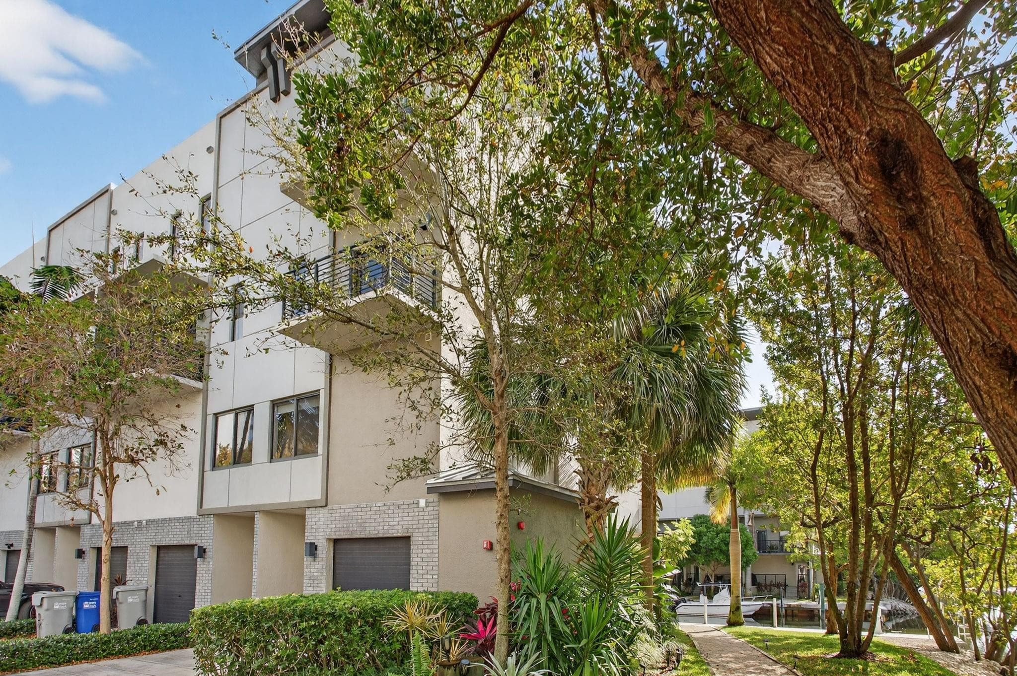 196 SE 4th Terrace K-1, Pompano Beach, FL 33060 — photo 2 of 75