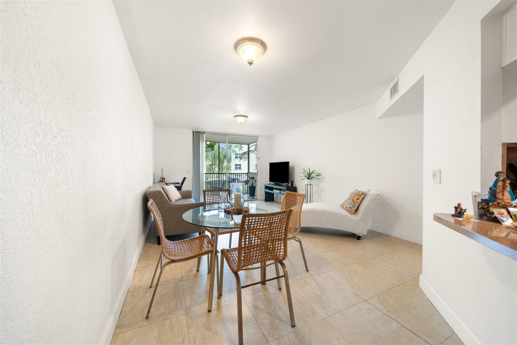 8225 Lake Drive 205, Doral, FL 33166 — photo 7 of 28