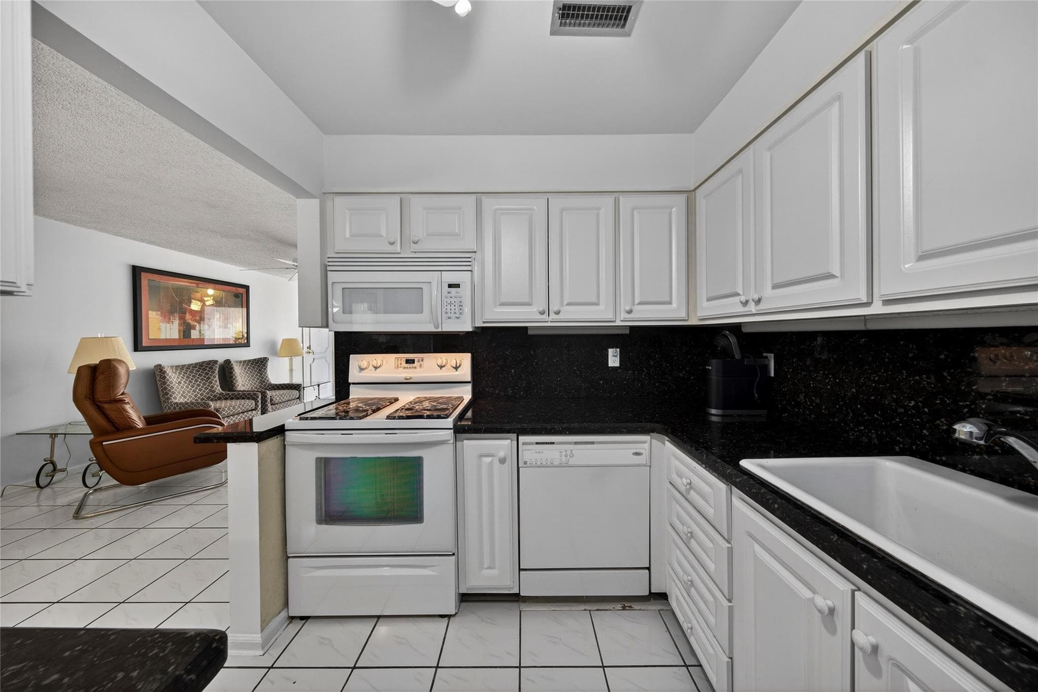 6253 Bay Club Drive 1, Fort Lauderdale, FL 33308 — photo 10 of 58