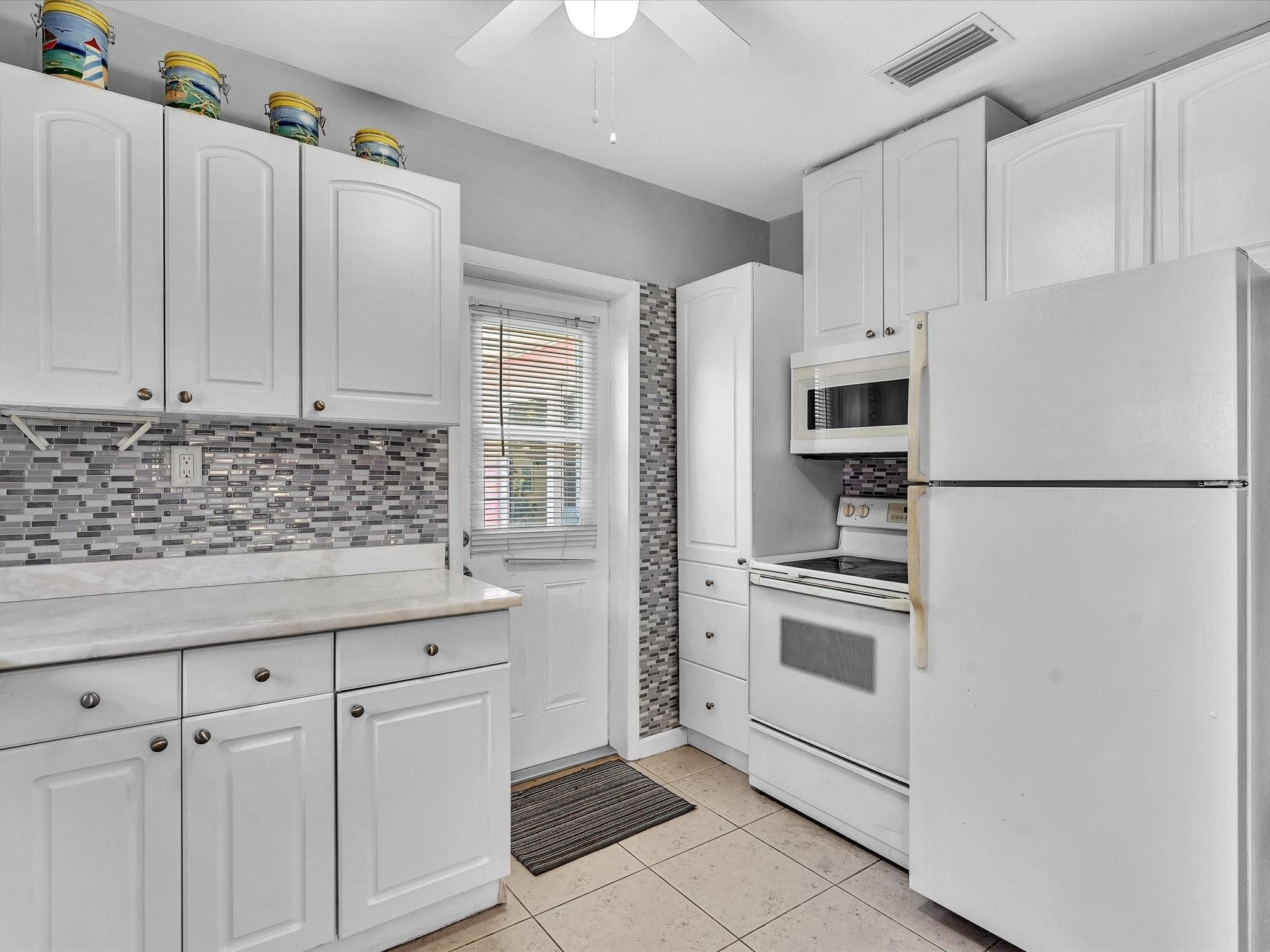 1835 Roosevelt Street, Hollywood, FL 33020 — photo 13 of 49