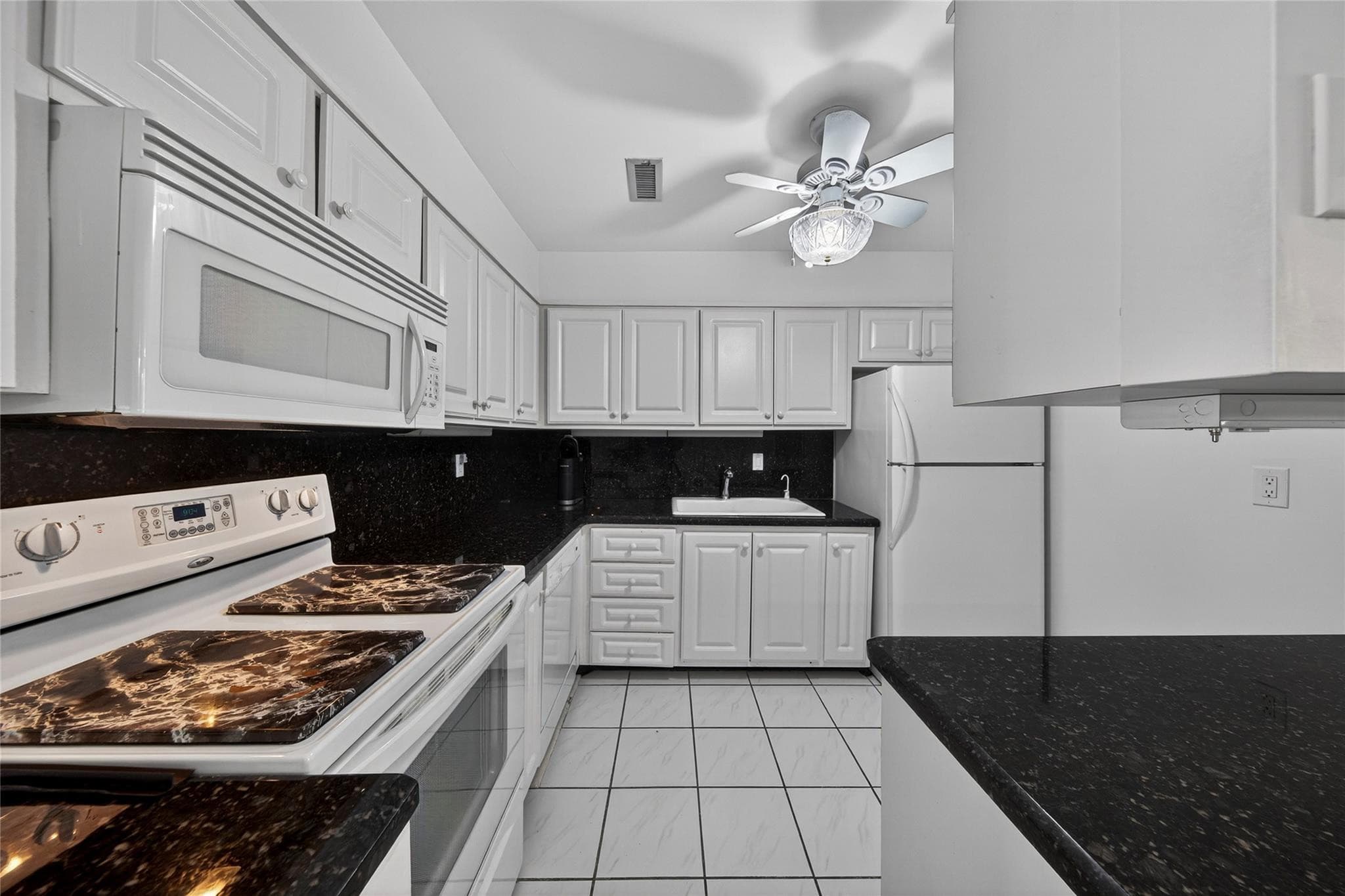 6253 Bay Club Drive 1, Fort Lauderdale, FL 33308 — photo 13 of 58