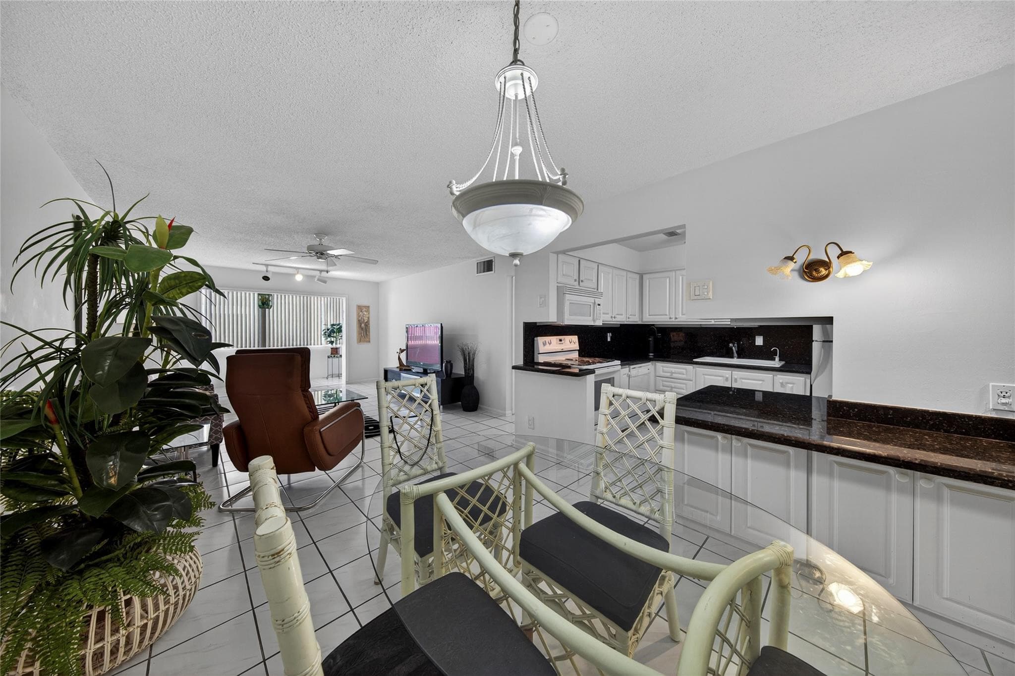 6253 Bay Club Drive 1, Fort Lauderdale, FL 33308 — photo 14 of 58