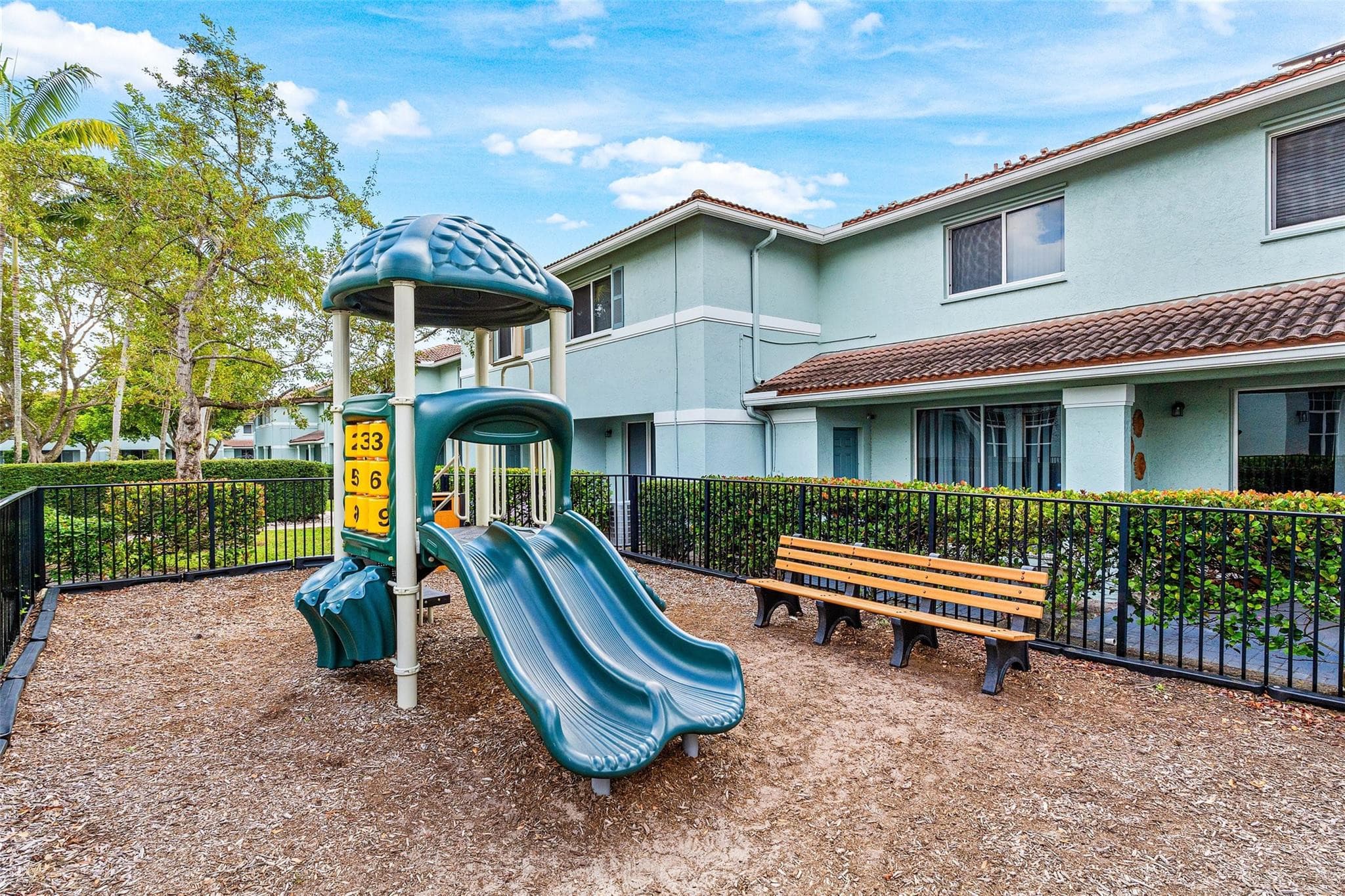 1992 Alamanda Way 1992, Riviera Beach, FL 33404 — photo 16 of 28