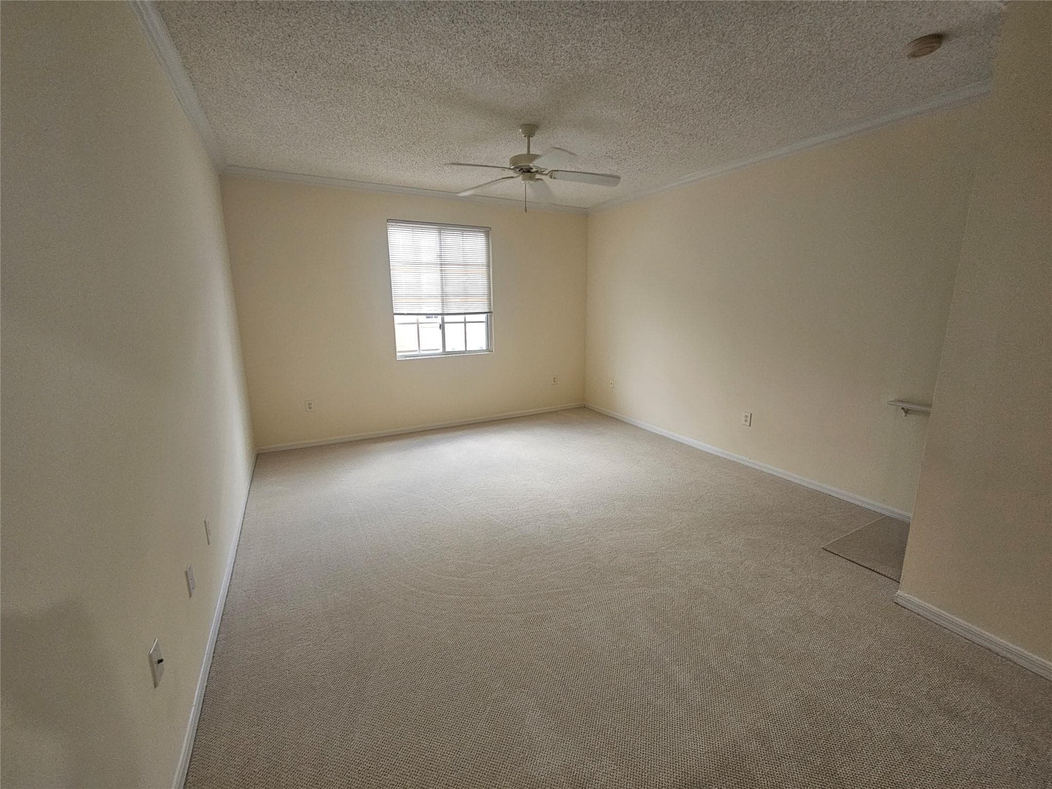 2961 NE 185th Street 1609, Miami, FL 33180 — photo 13 of 15