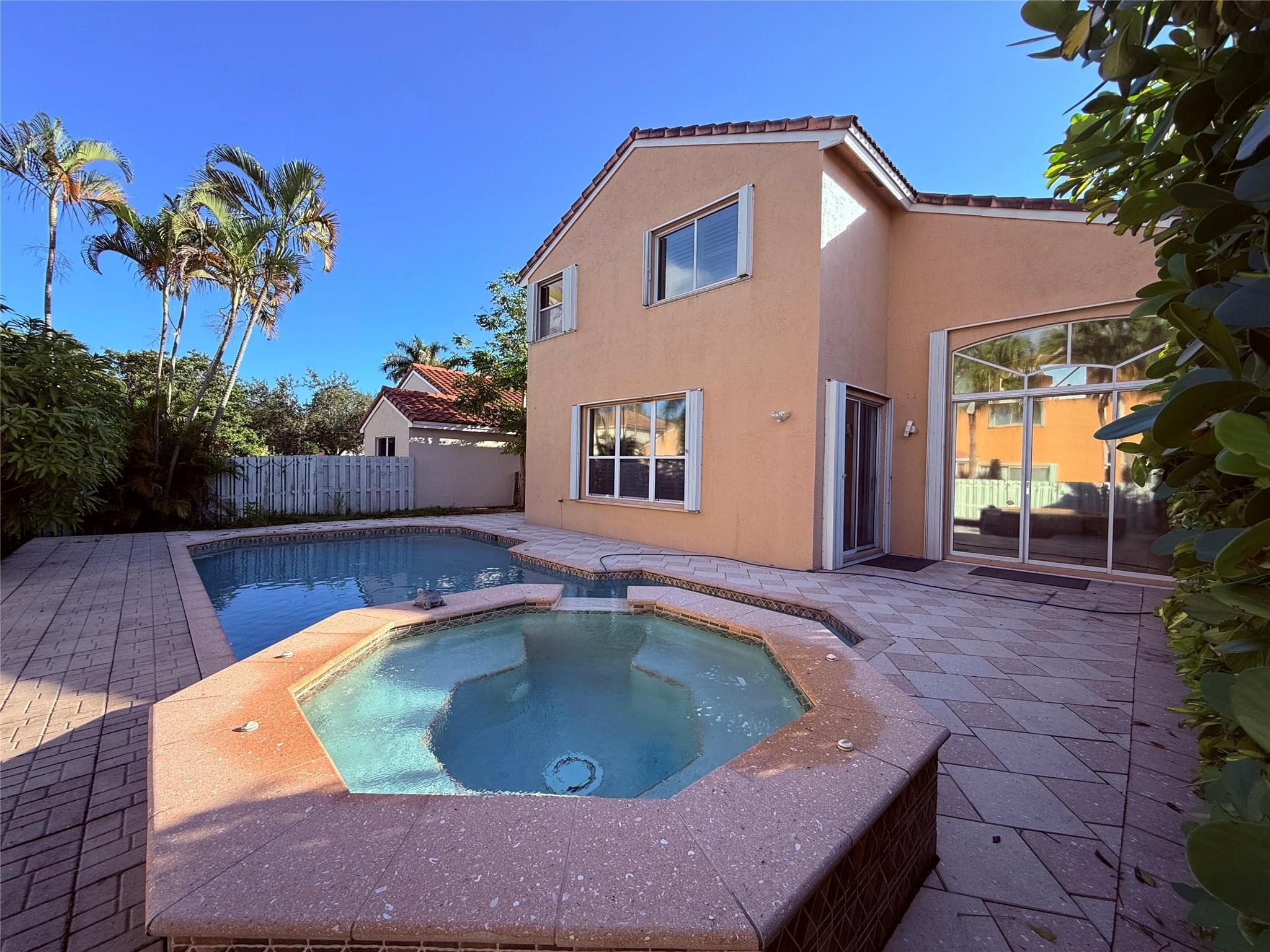 322 SW 193rd Avenue, Pembroke Pines, FL 33029 — photo 32 of 38