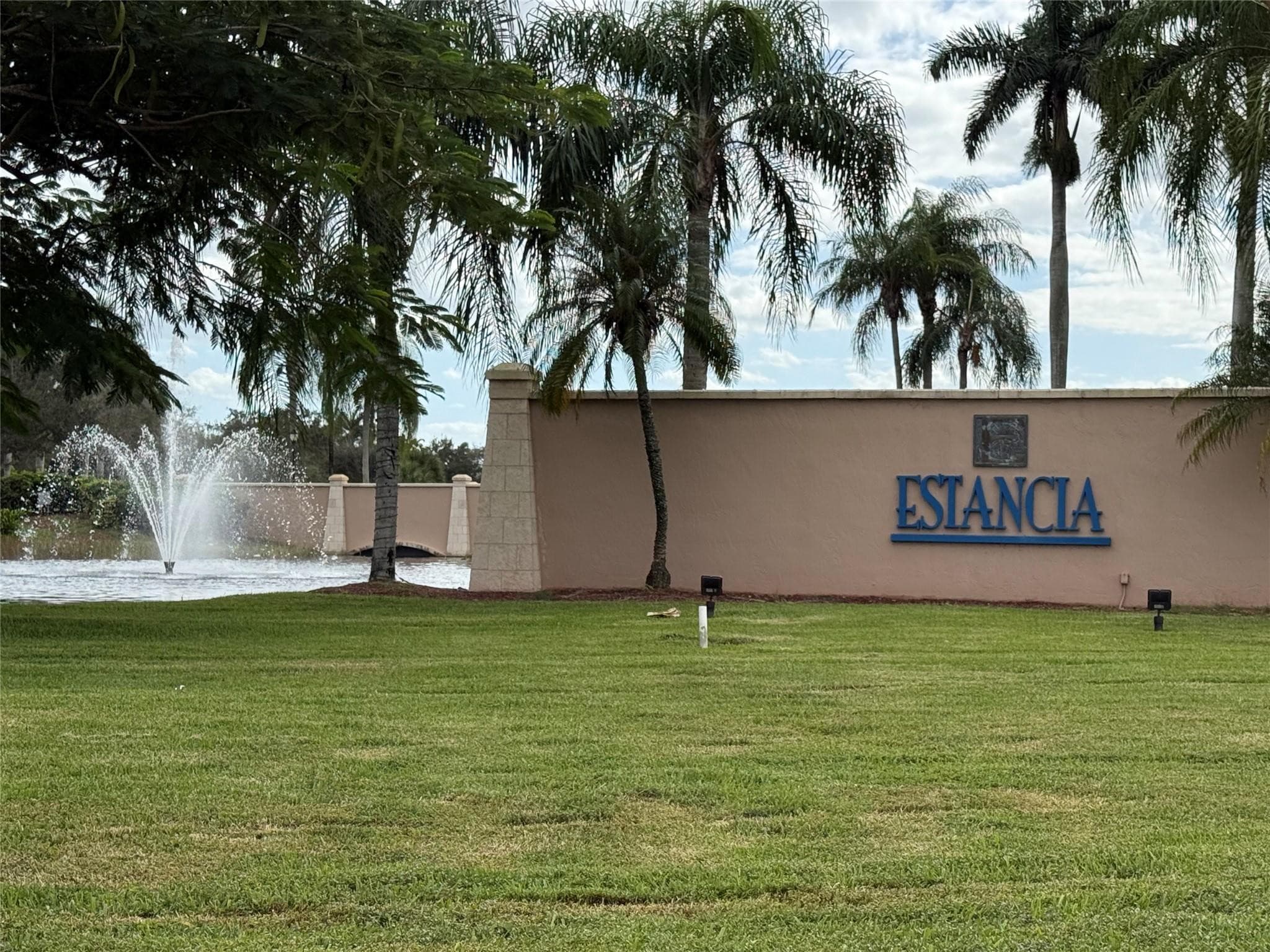 322 SW 193rd Avenue, Pembroke Pines, FL 33029 — photo 34 of 38