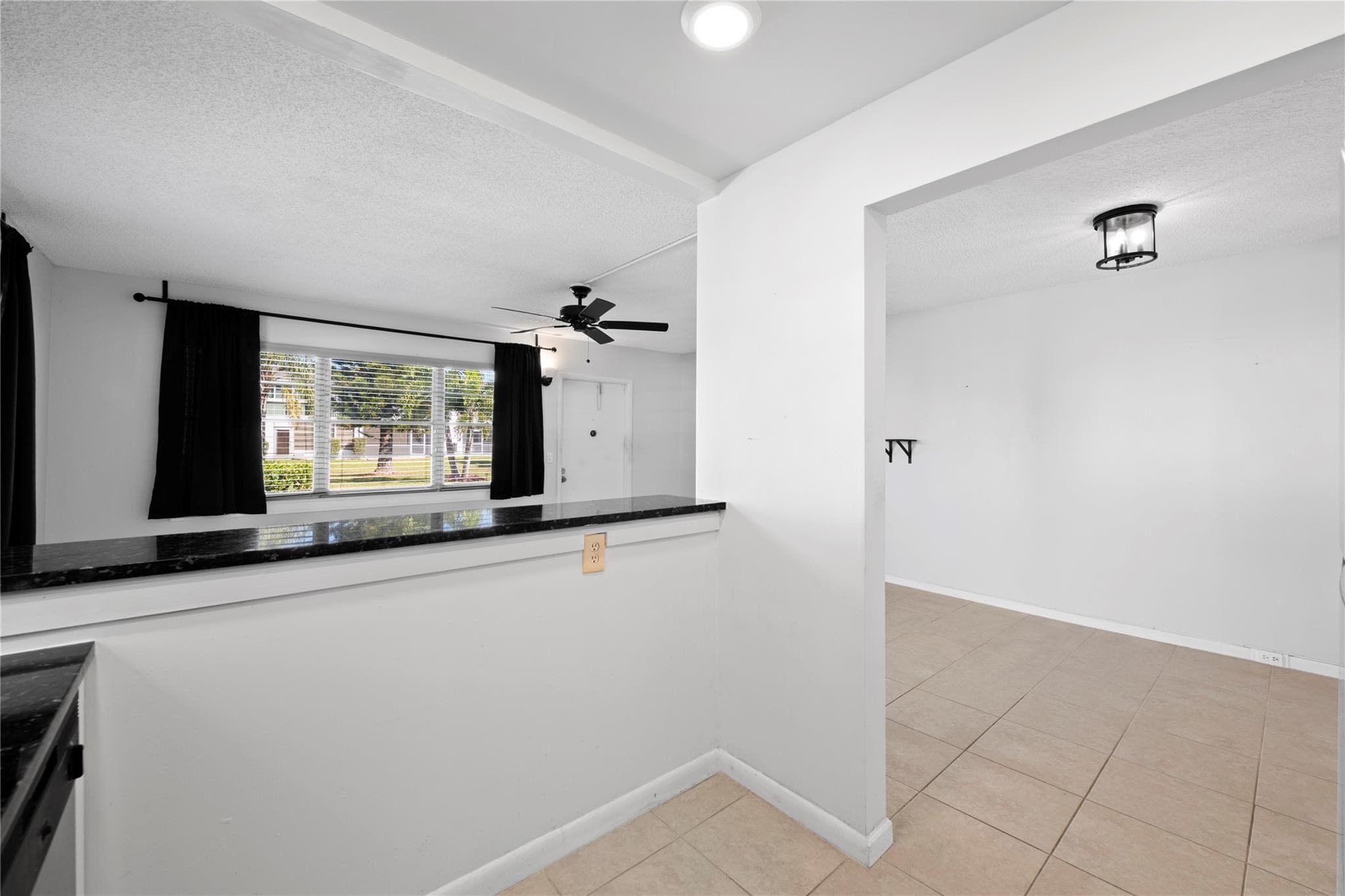 28 Prescott B 28, Deerfield Beach, FL 33442 — photo 4 of 24