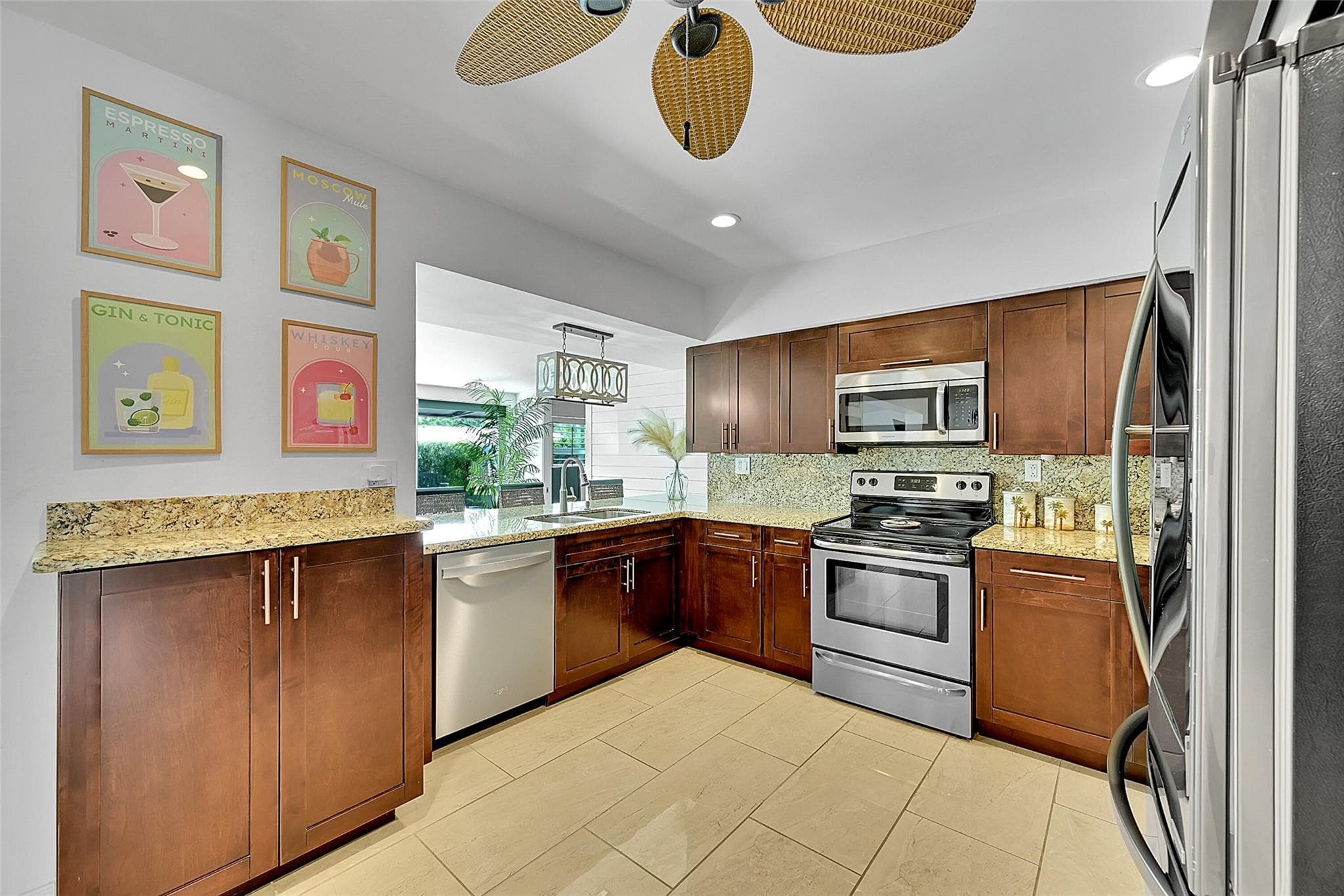 1080 SE 9th Avenue, Pompano Beach, FL 33060 — photo 7 of 65