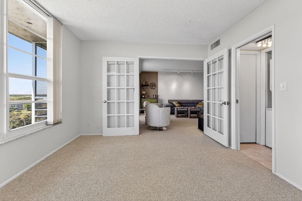 575 Oaks Lane 1002, Pompano Beach, FL 33069 — photo 21 of 50