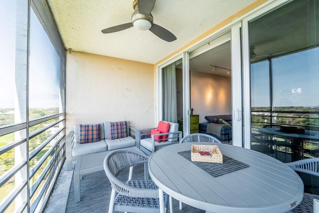 575 Oaks Lane 1002, Pompano Beach, FL 33069 — photo 31 of 50