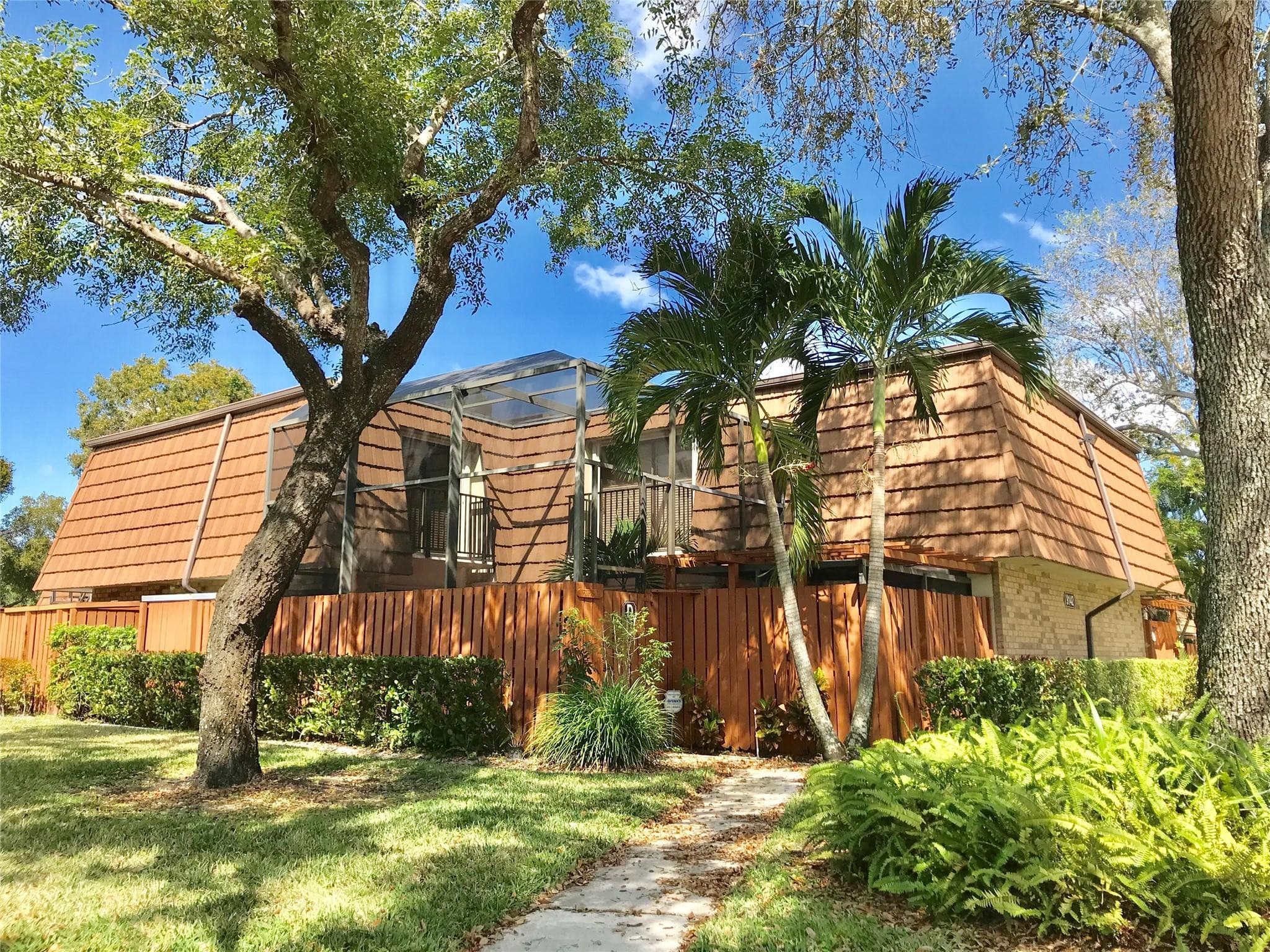 9142 SW 23rd Street D, Davie, FL 33324 — photo 1 of 31