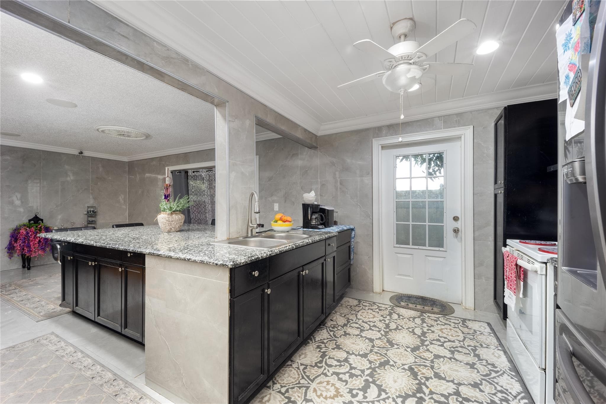 4646 NE Dudley Circle, Jensen Beach, FL 34957 — photo 8 of 29