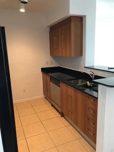 325 S Biscayne Boulevard 3224, Miami, FL 33131 — photo 4 of 16