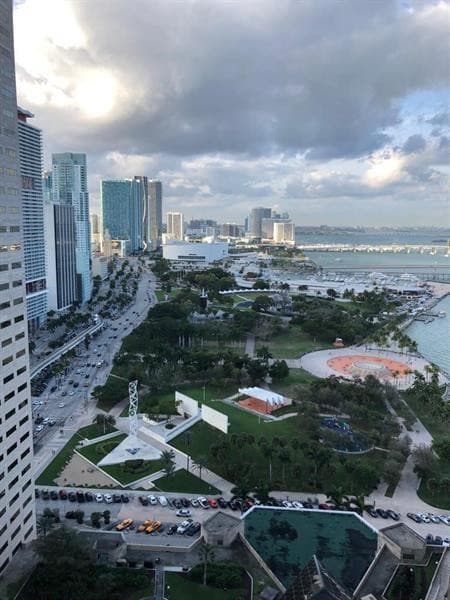 325 S Biscayne Boulevard 3224, Miami, FL 33131 — photo 12 of 16
