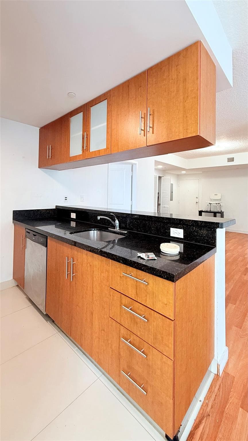 601 NE 23rd Street 902, Miami, FL 33137 — photo 10 of 55
