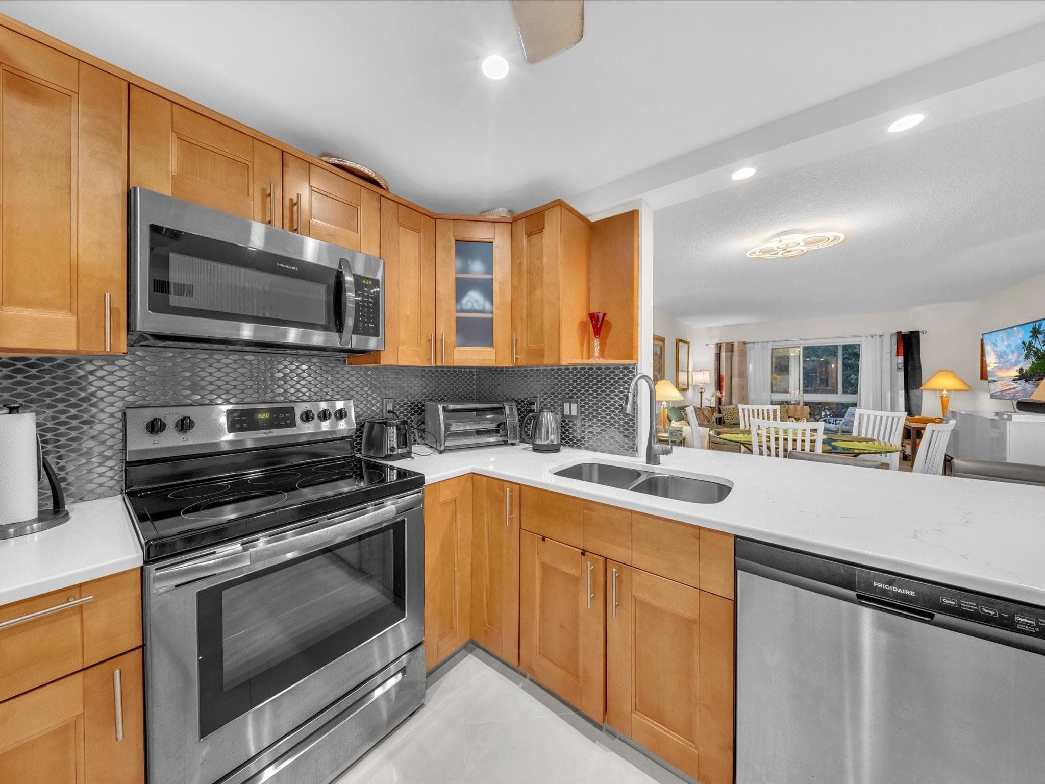 2515 NE 1st Court 314, Boynton Beach, FL 33435 — photo 3 of 24