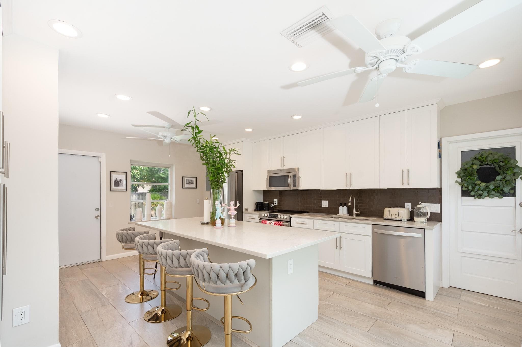 2337 SW 27th Avenue, Fort Lauderdale, FL 33312 — photo 8 of 21