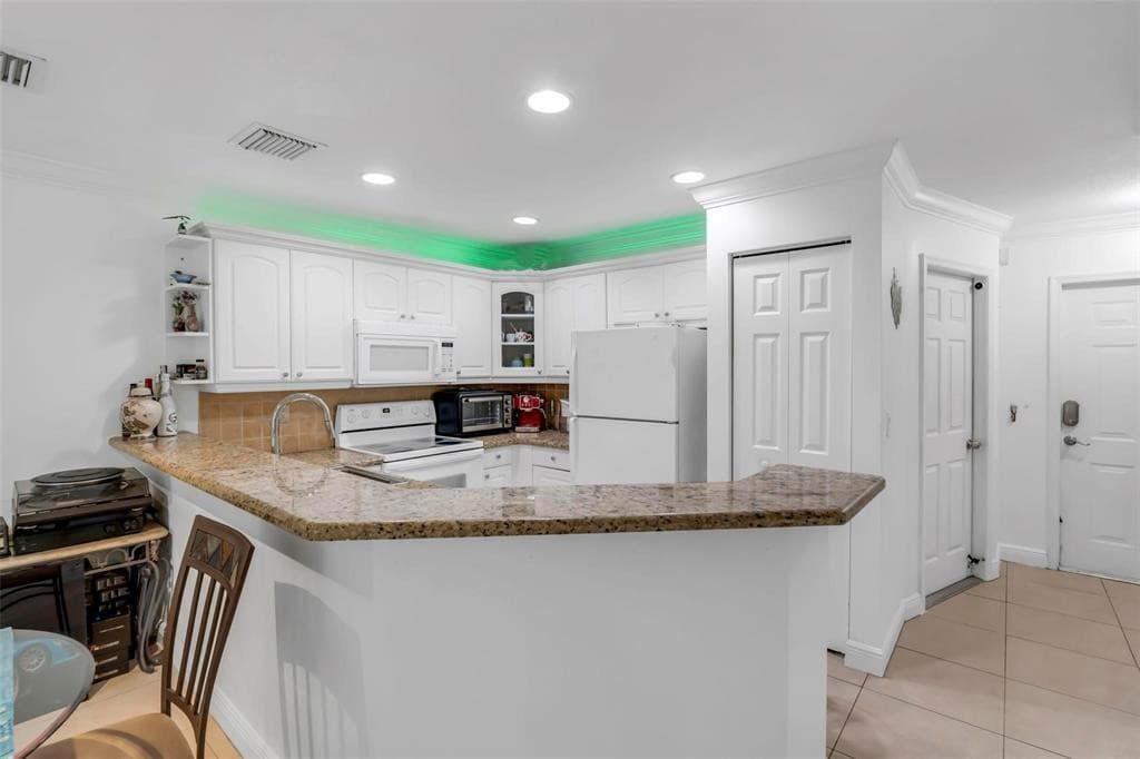 1534 NW 45th Street, Deerfield Beach, FL 33064 — photo 4 of 18