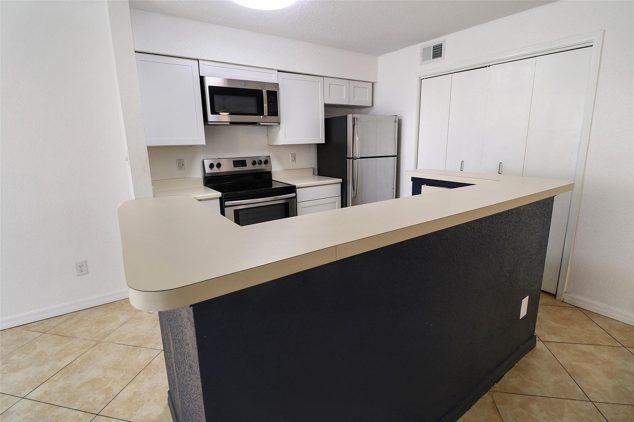 777 Riverside Drive 1516, Coral Springs, FL 33071 — photo 2 of 23
