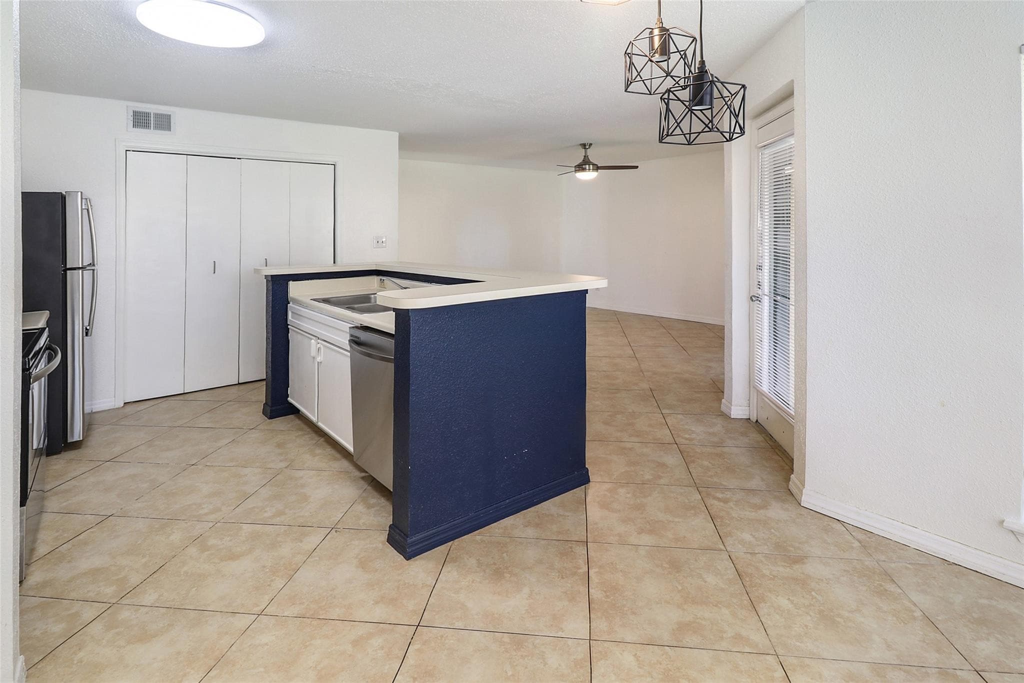 777 Riverside Drive 1516, Coral Springs, FL 33071 — photo 4 of 23