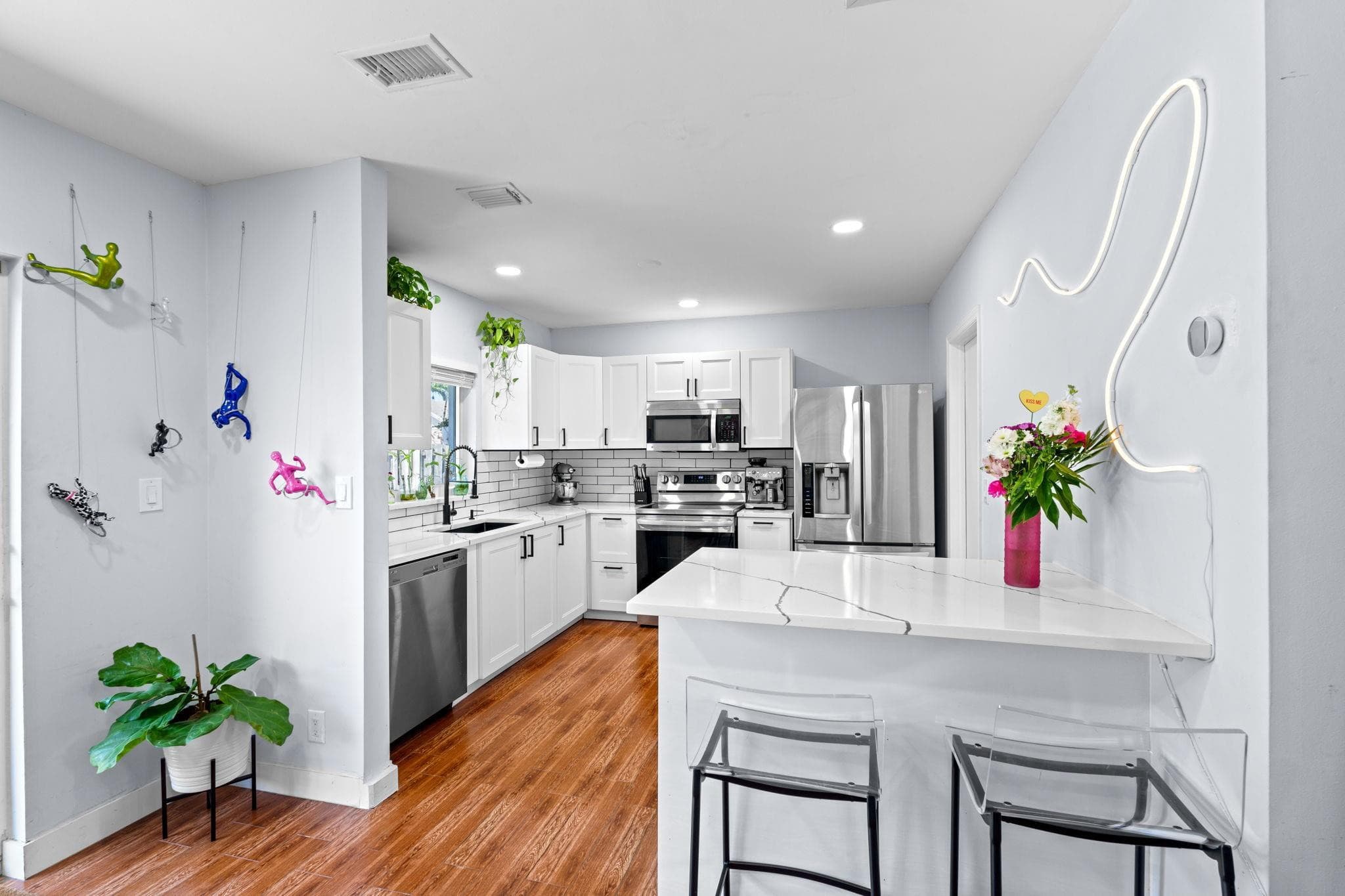 6711 NW 28th Avenue, Fort Lauderdale, FL 33309 — photo 3 of 50