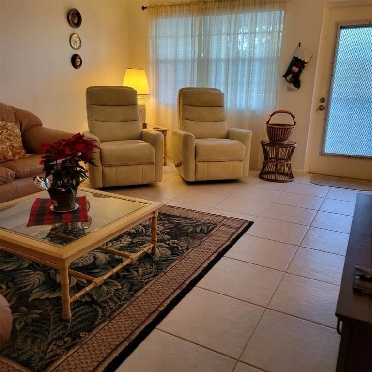 351 Markham P 351, Deerfield Beach, FL 33442 — photo 8 of 25