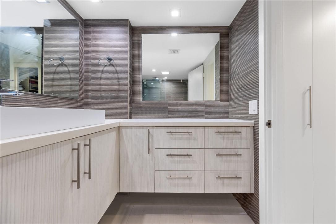 805 Cypress Boulevard 210, Pompano Beach, FL 33069 — photo 13 of 22
