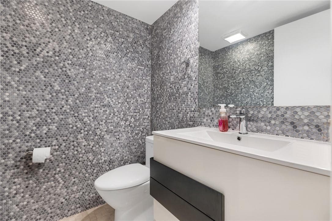 805 Cypress Boulevard 210, Pompano Beach, FL 33069 — photo 18 of 22
