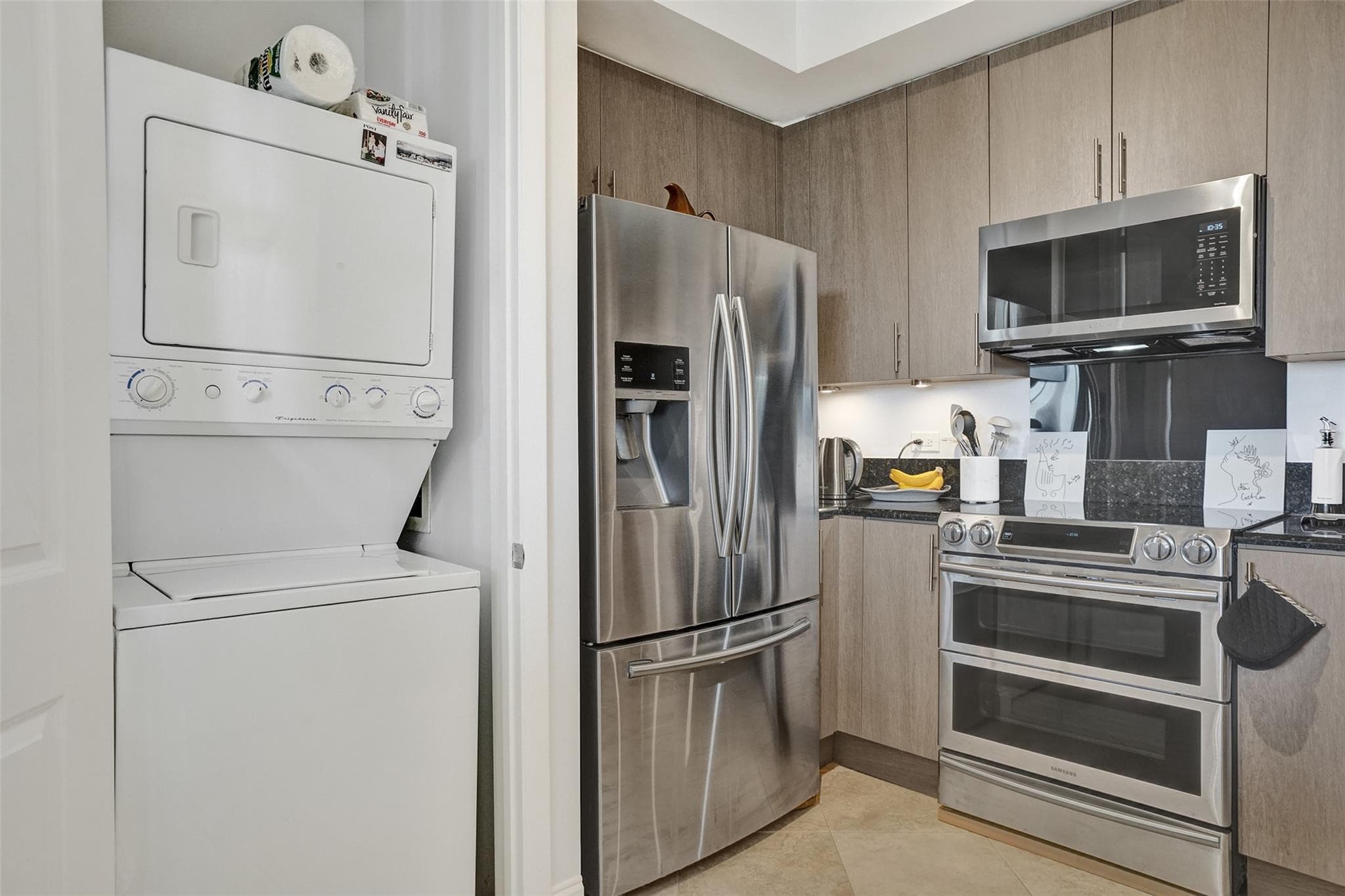 2601 NE 14th Avenue 401, Wilton Manors, FL 33334 — photo 9 of 63