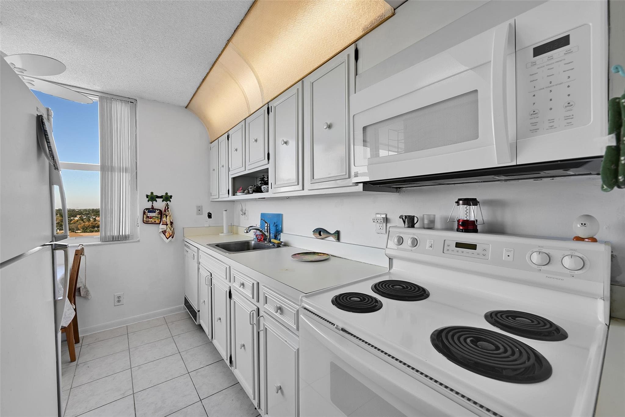 2639 N Riverside Drive 1005, Pompano Beach, FL 33062 — photo 16 of 34