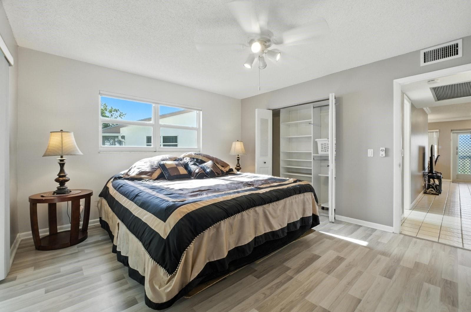 61 Somerset C, West Palm Beach, FL 33417 — photo 2 of 32