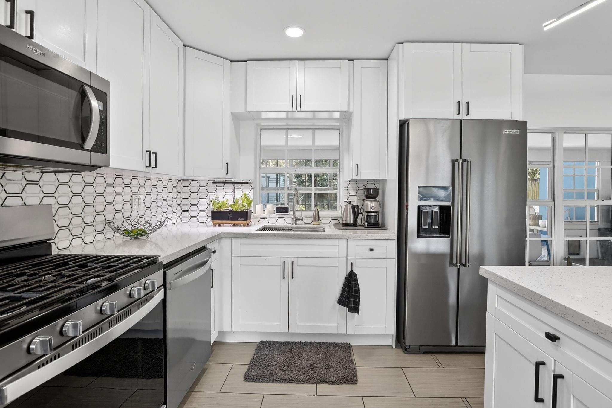 1213 SW 21st Street, Fort Lauderdale, FL 33315 — photo 1 of 30
