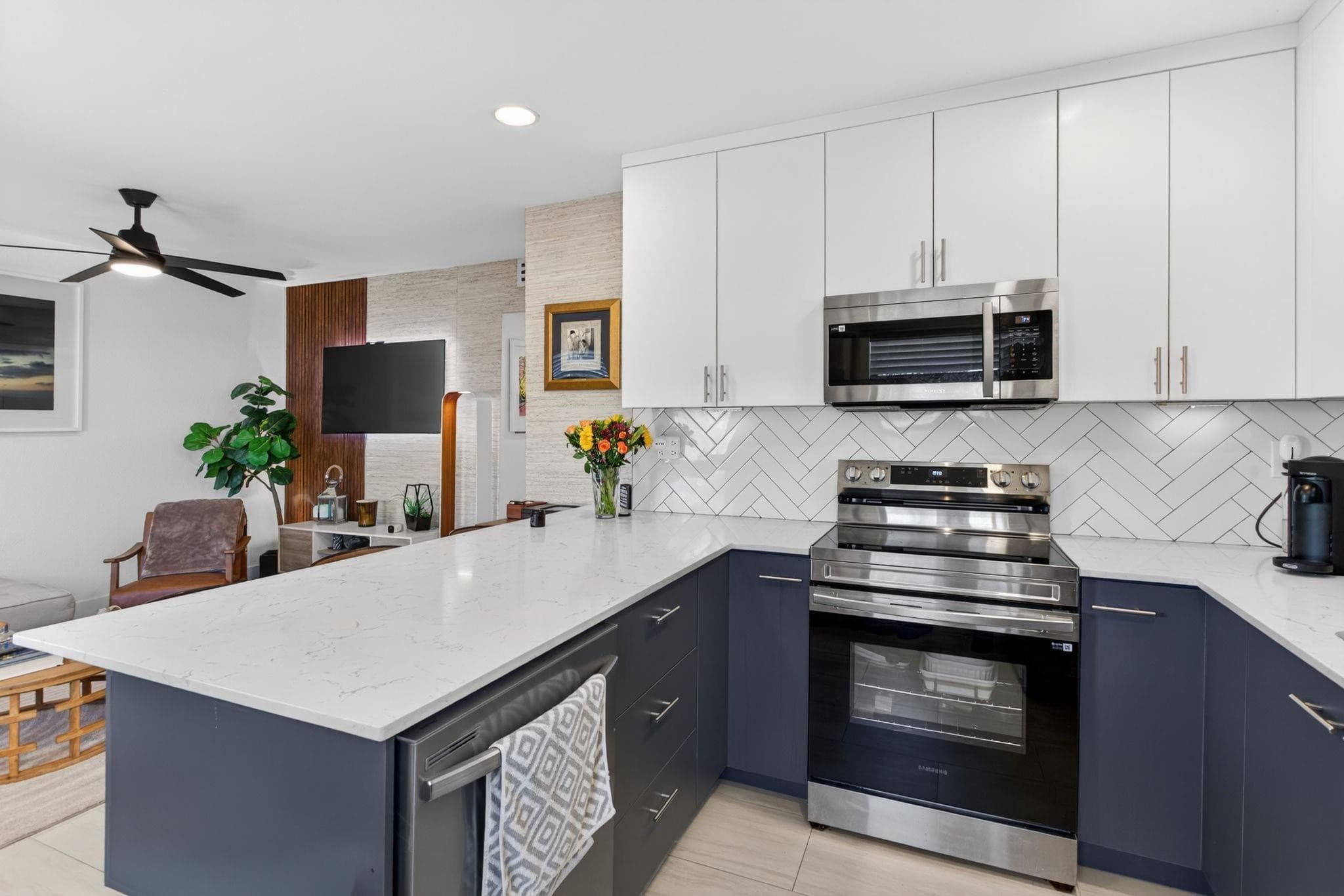 1501 NE 7th Avenue, Fort Lauderdale, FL 33304 — photo 10 of 43