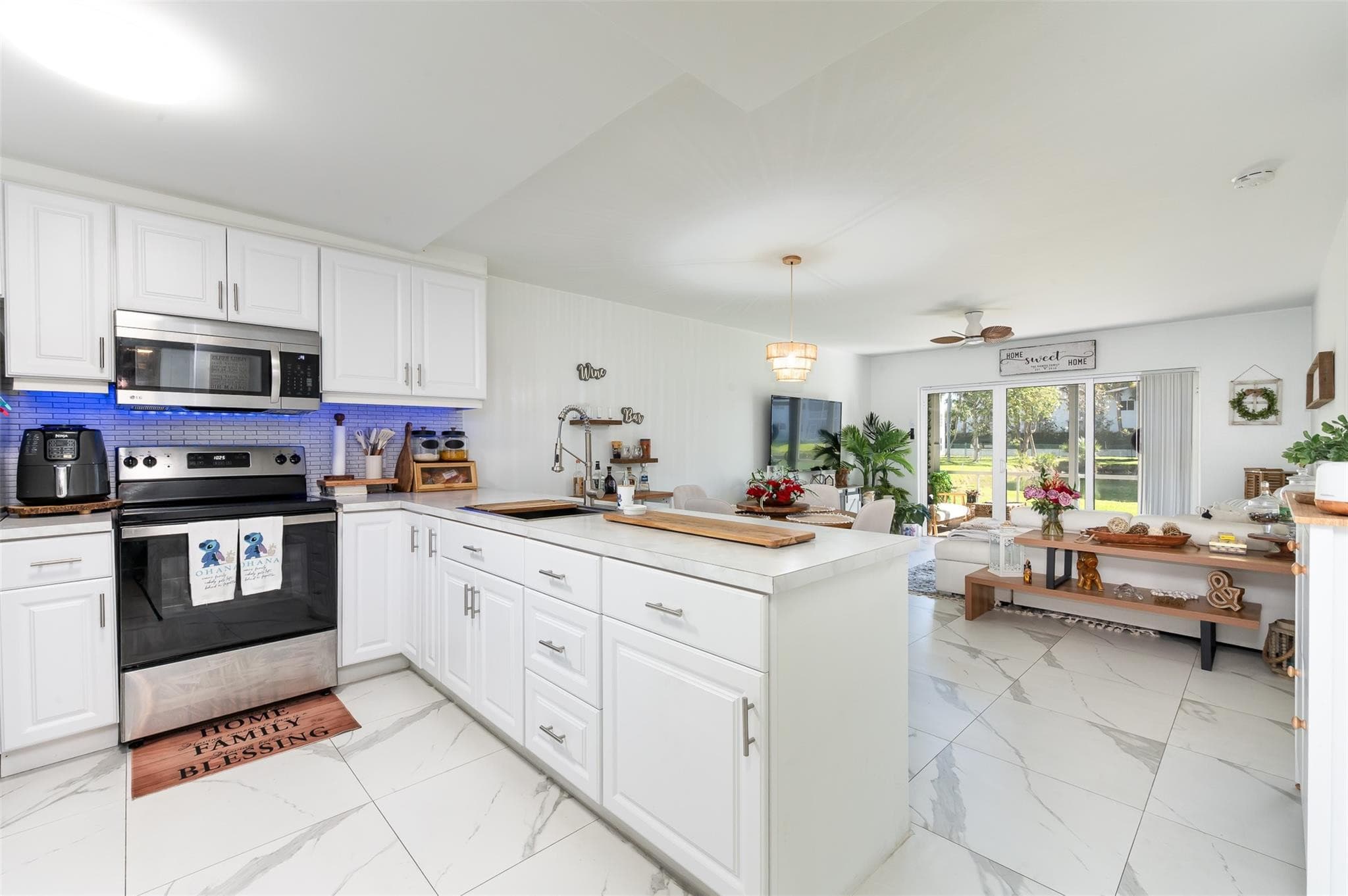 600 NE 2nd Street 105, Dania Beach, FL 33004 — photo 1 of 23