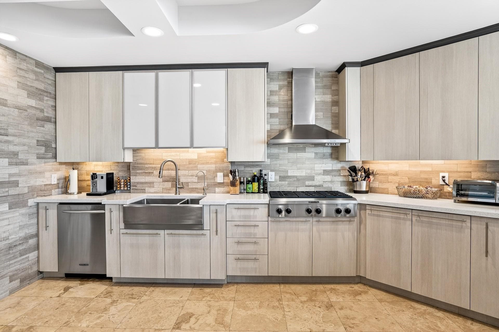 301 Hendricks Isle 6, Fort Lauderdale, FL 33301 — photo 10 of 31