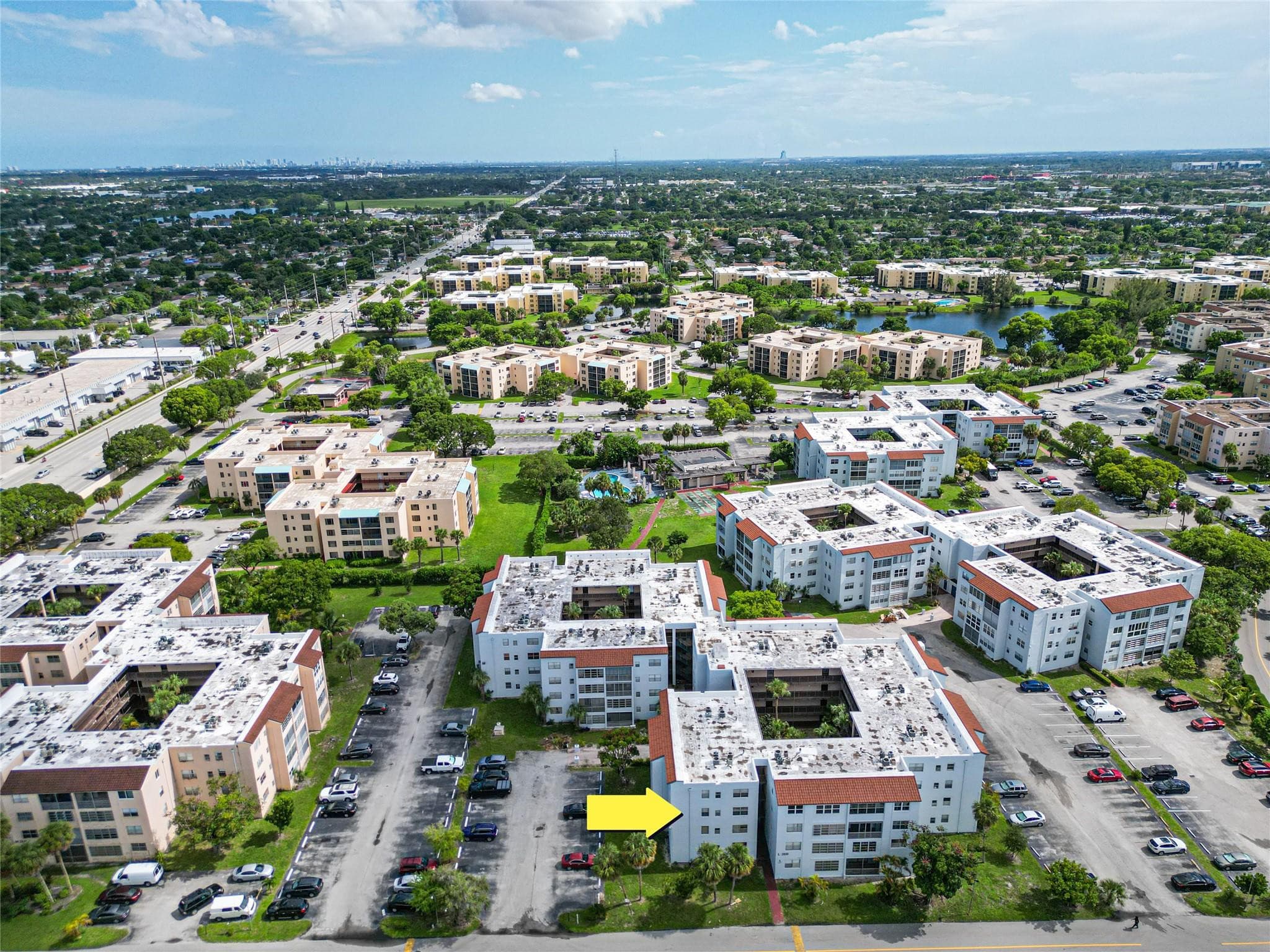 2850 Somerset Drive 307L, Lauderdale Lakes, FL 33311 — photo 33 of 34