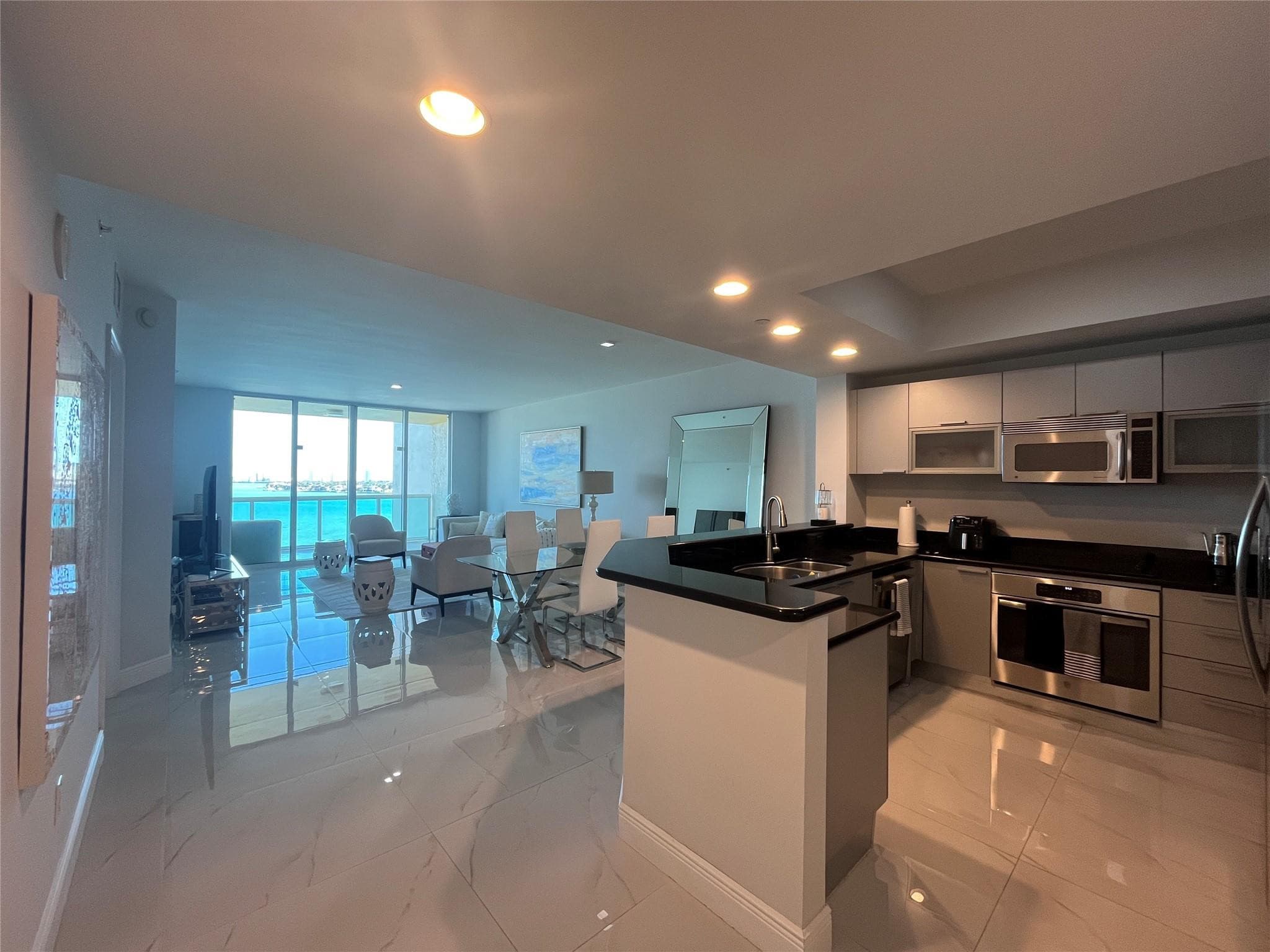 2650 Lake Shore Drive 803, Riviera Beach, FL 33404 — photo 16 of 32
