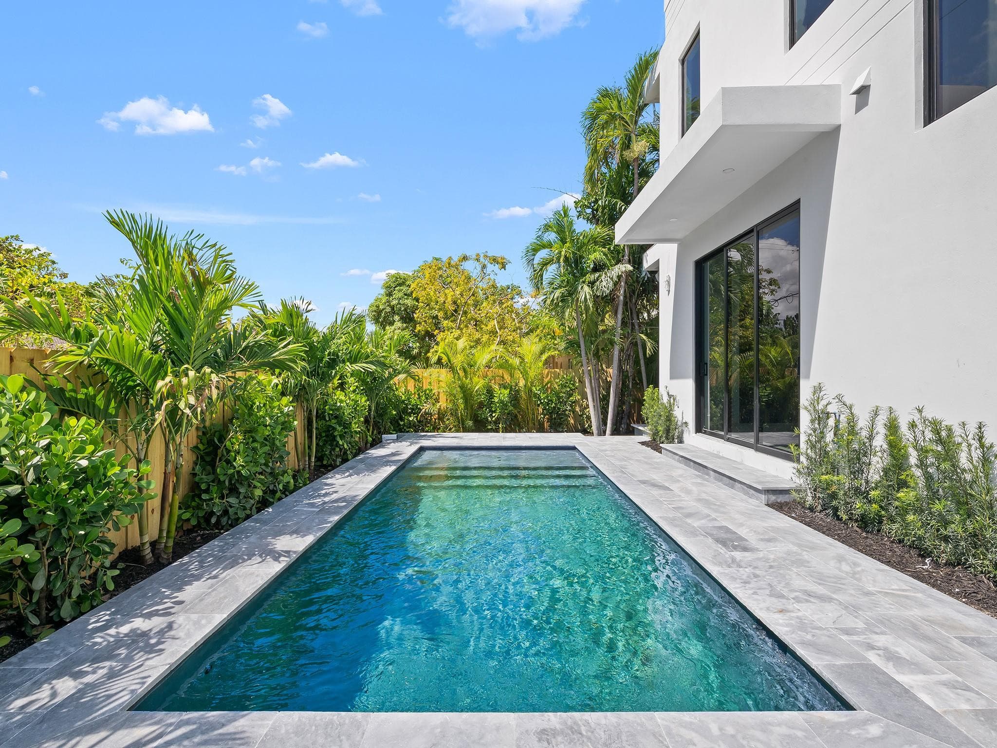 1401 NE 16th Avenue, Fort Lauderdale, FL 33304 — photo 8 of 40